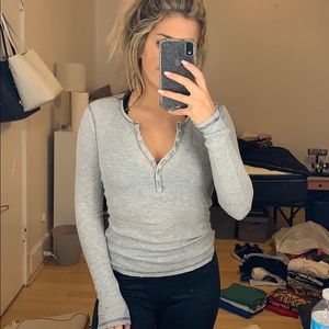 Grey buttoned down v neck long sleeve